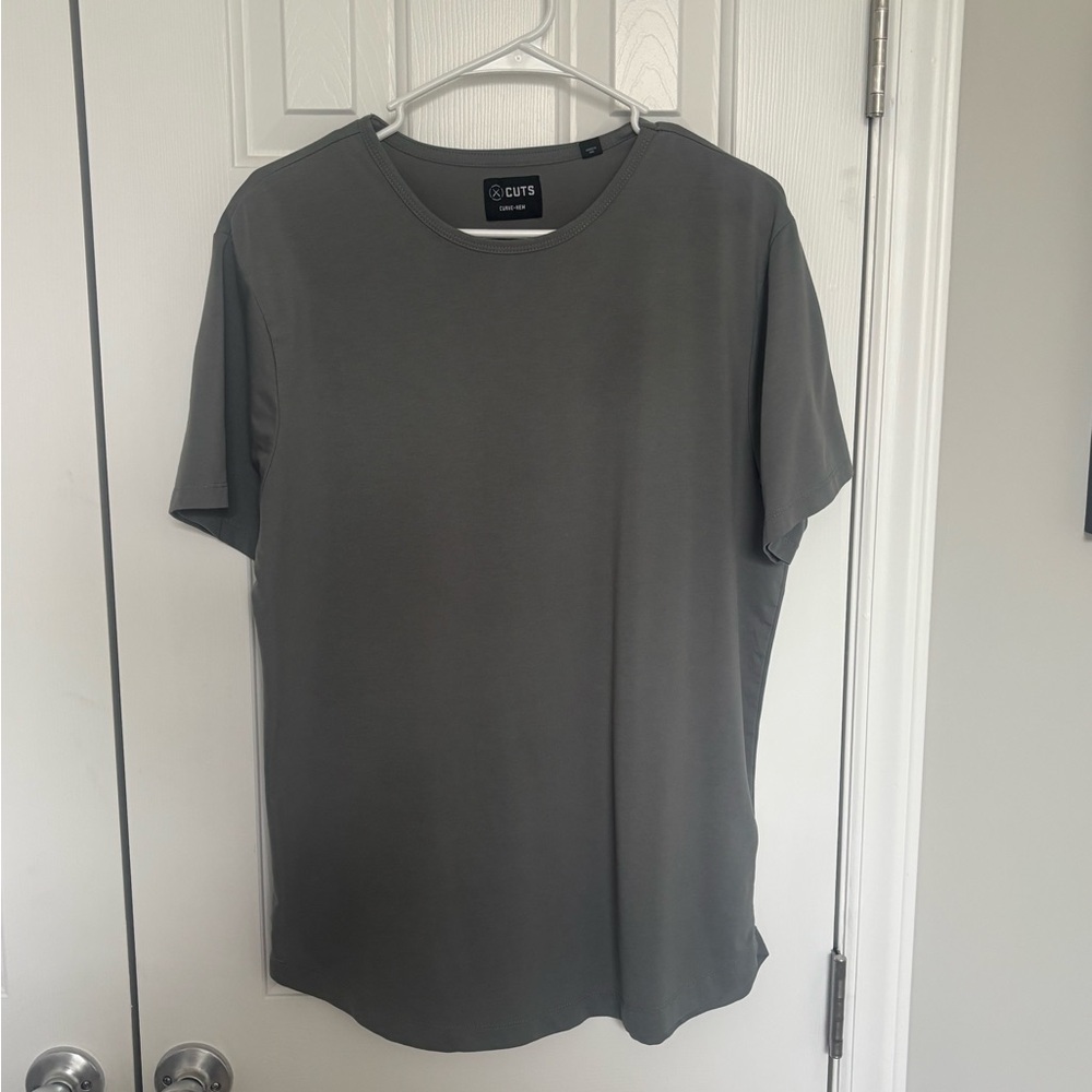 Cuts clothing AO Curve-Hem Tee gray